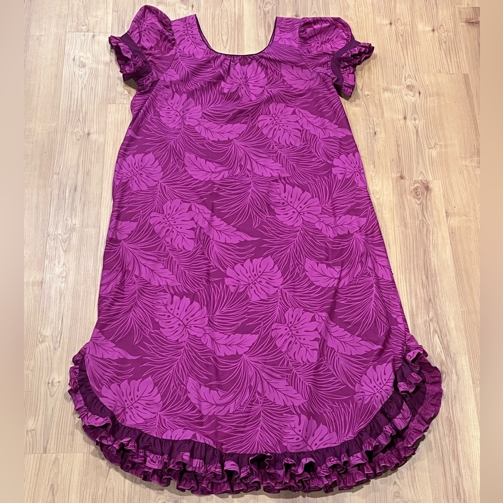 Good Times Hawaii Ruffled Cap Sleeve Vintage Muumuu Mumu Dress - XL Runs 2X